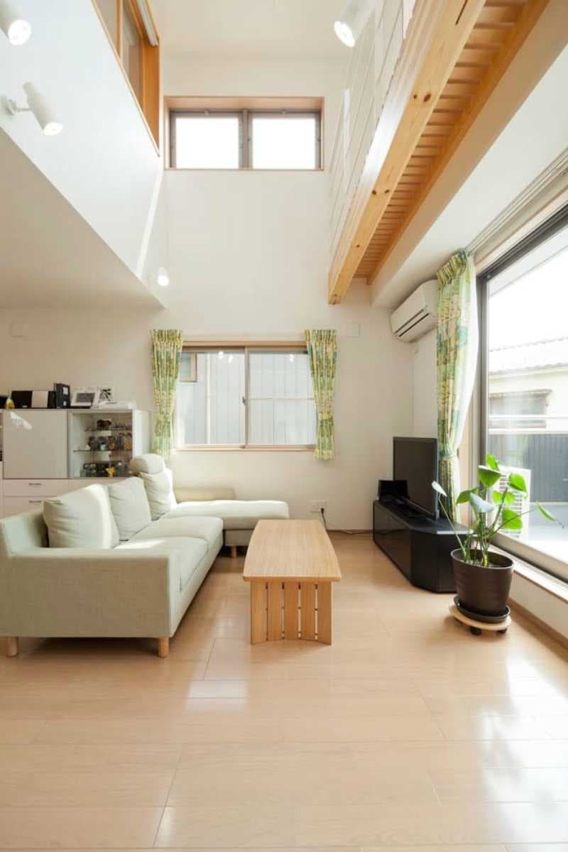 市川真間の家 リビング